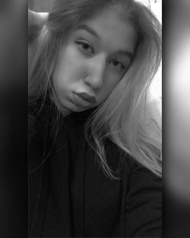 ,   Nadya, 22 ,     , c , 