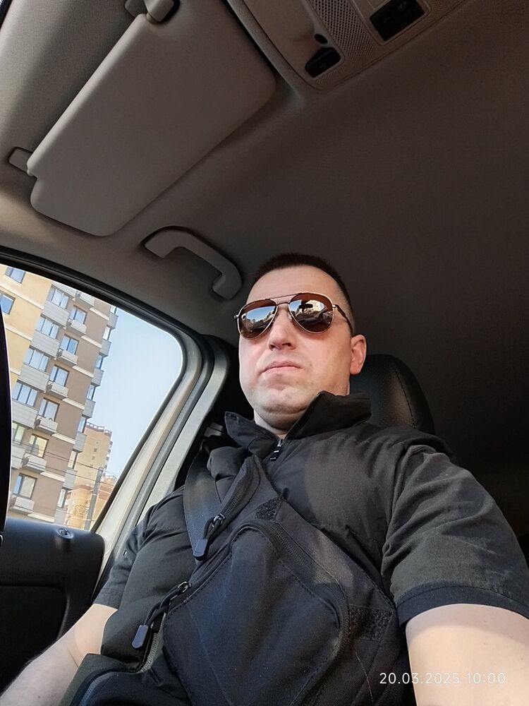  ,   Dima, 44 ,   ,   , c , 