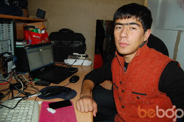  1252335  Bekzod, 33 ,    