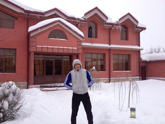  4404175  Doston, 35 ,    