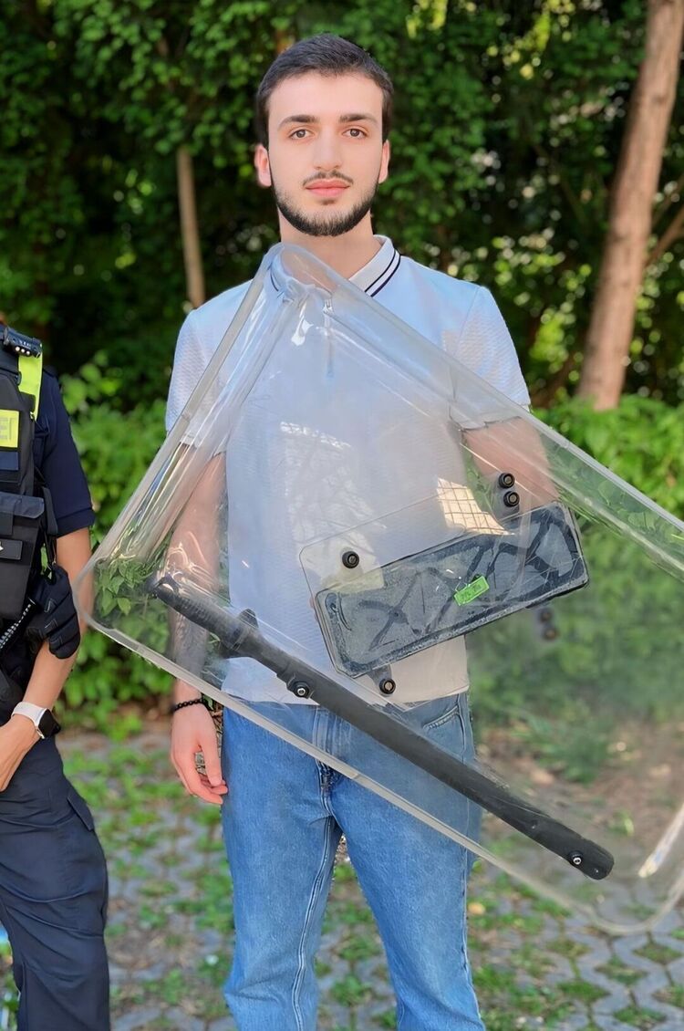  ,   Luka, 23 ,   ,   