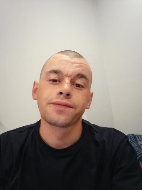  23029005  Andrii, 29 ,    Bielany Wroclawskie