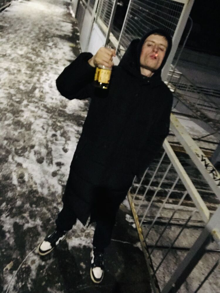  32501285  , 23 ,    
