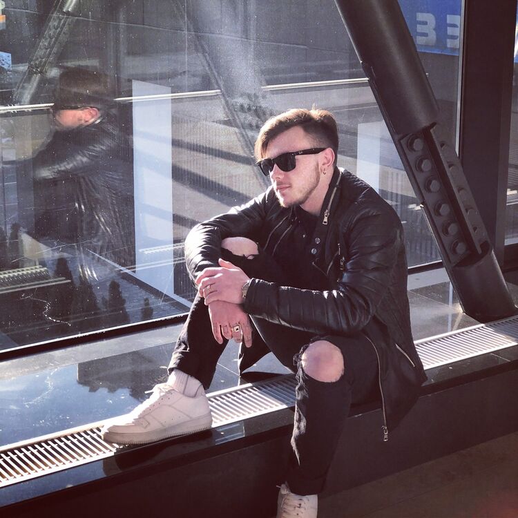  ,   Mark, 28 ,   