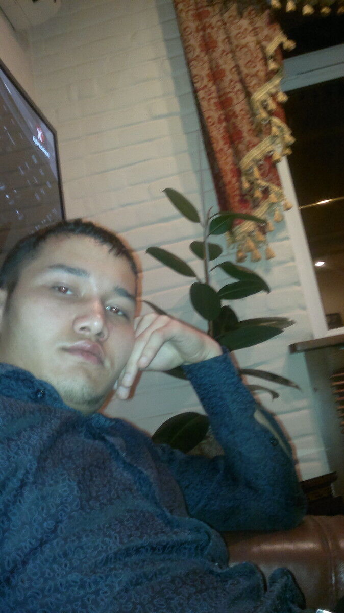  ,   Botir, 33 ,   