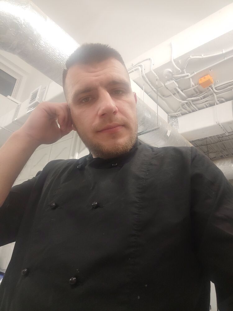  48150485  , 28 ,    