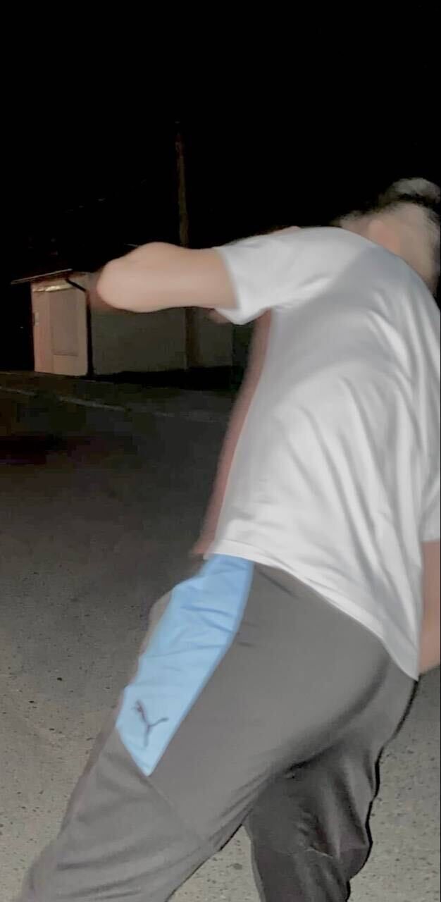  33413895  , 25 ,    