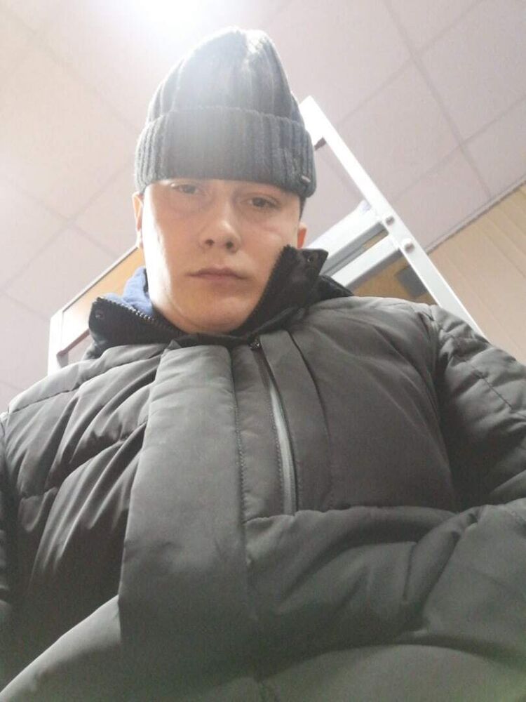  42059945  Magomed, 27 ,    