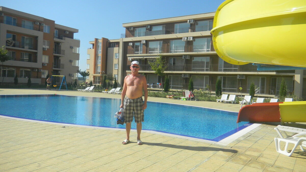  -,   Vasil, 27 ,   