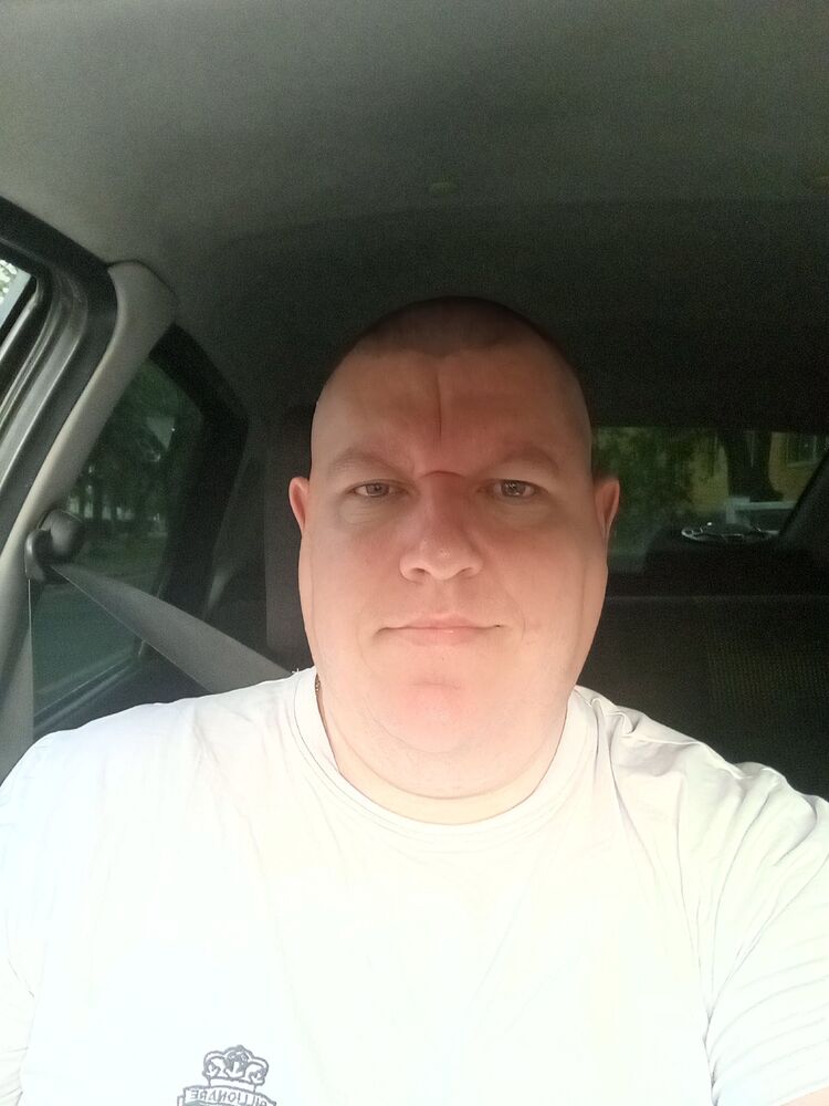  52411325  , 37 ,    