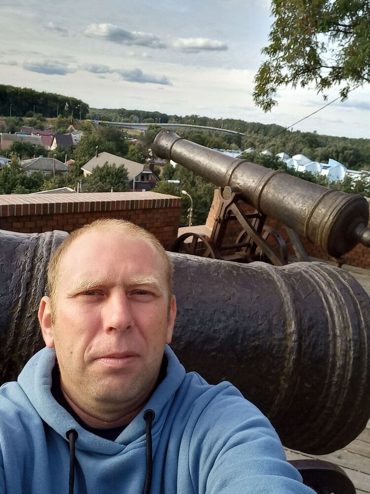  31243685  , 44 ,    