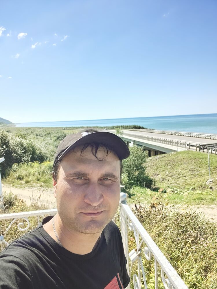  46983945  , 38 ,    