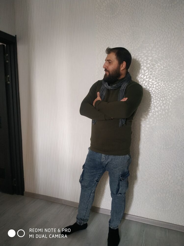  25135775  Tural, 36 ,    