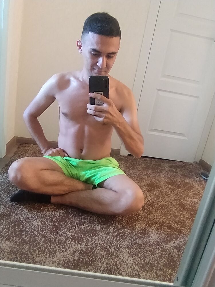  ,   Suhan, 26 ,  