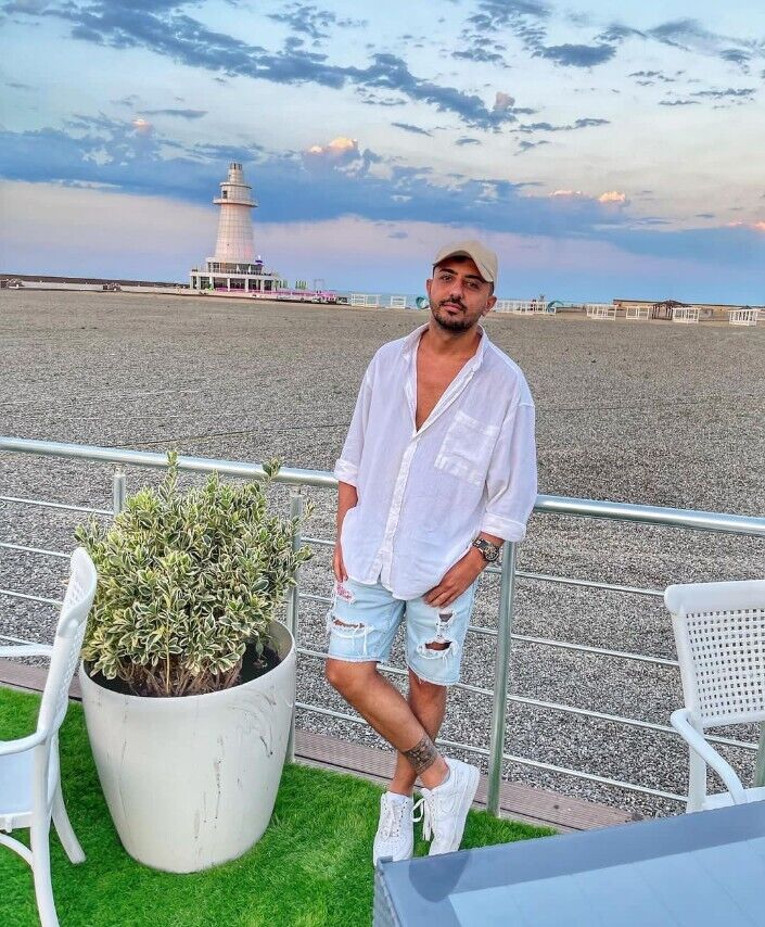  27550805  Elif, 33 ,    