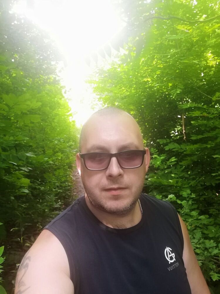  ,   Andrey, 37 ,   ,   , c , 