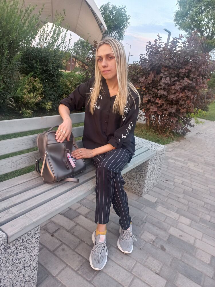  --,   , 37 ,   c 