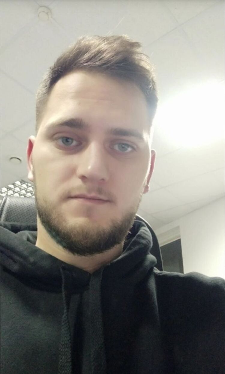  42395705  , 28 ,    