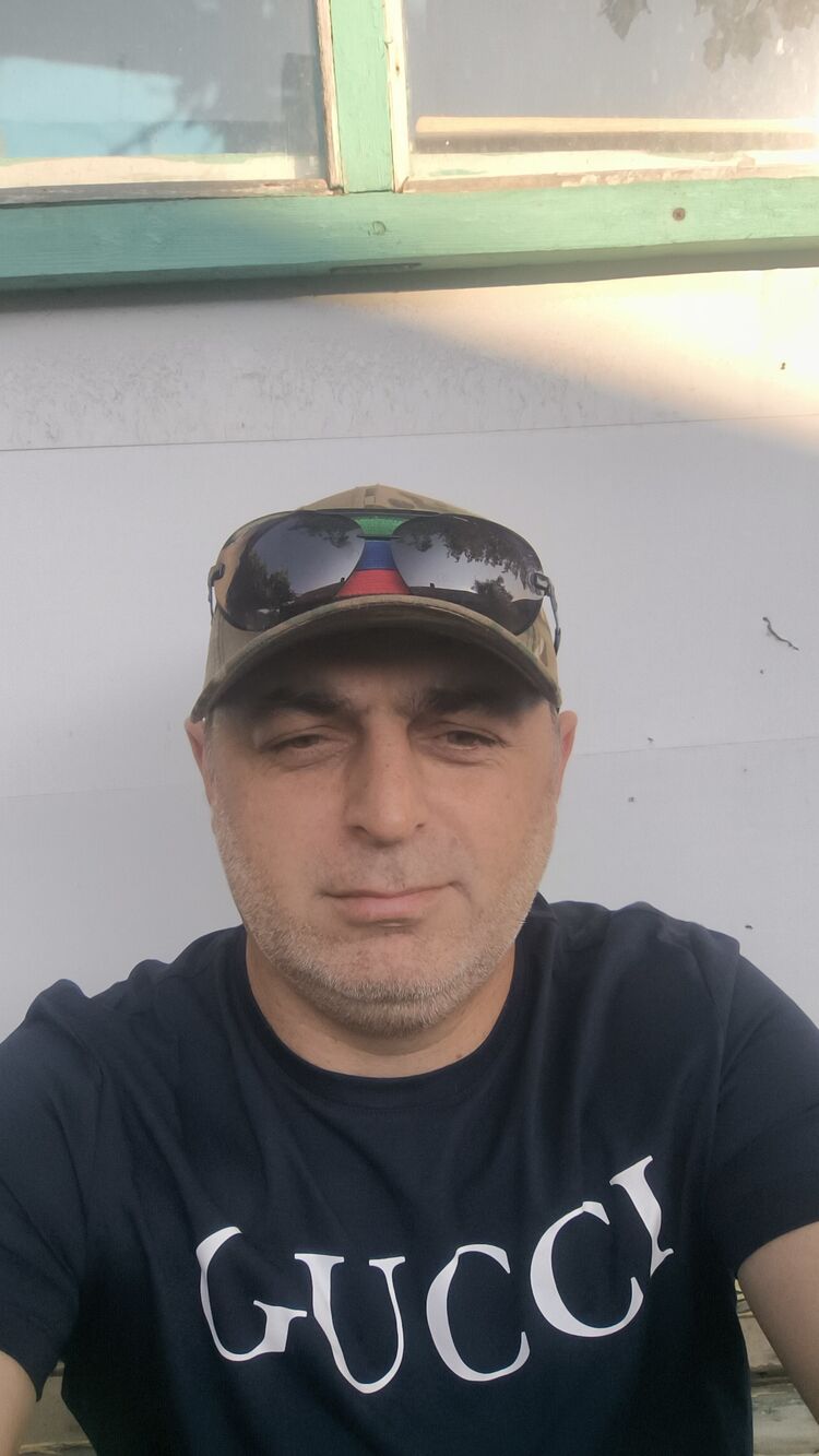  52067715  , 42 ,    