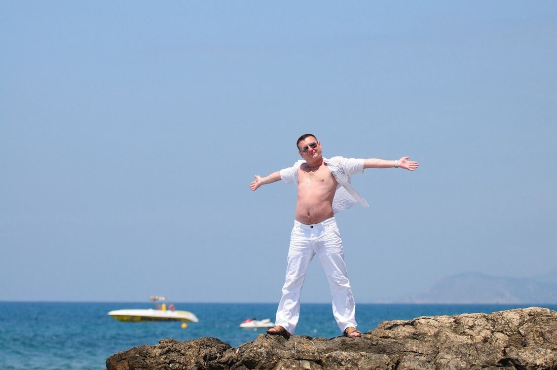  ,   Ruslan, 40 ,   