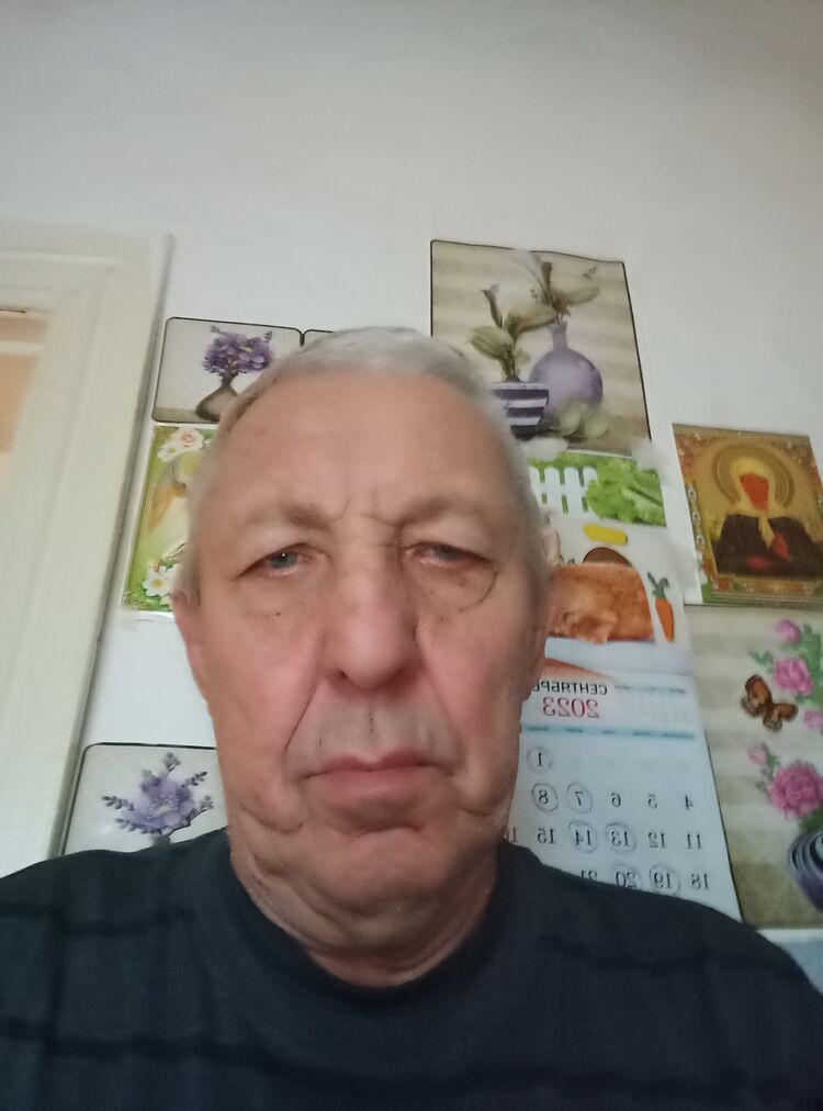  37759705  , 70 ,    
