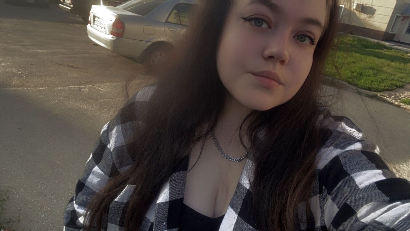  45436735  Alina, 25 ,    
