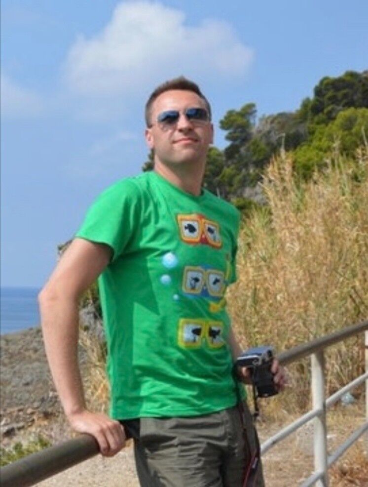  ,   Serg, 40 ,   