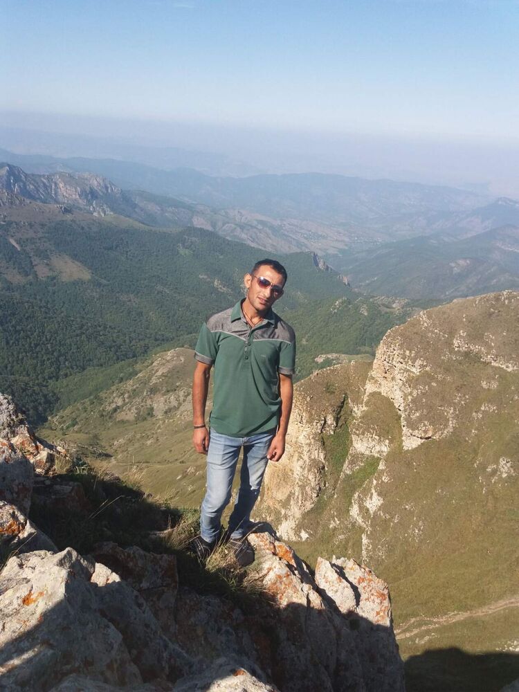  ,   Garnik, 33 ,   ,   , c 