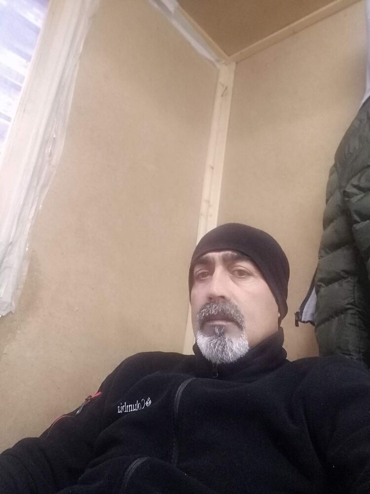  ,   Serkan, 42 ,   ,   