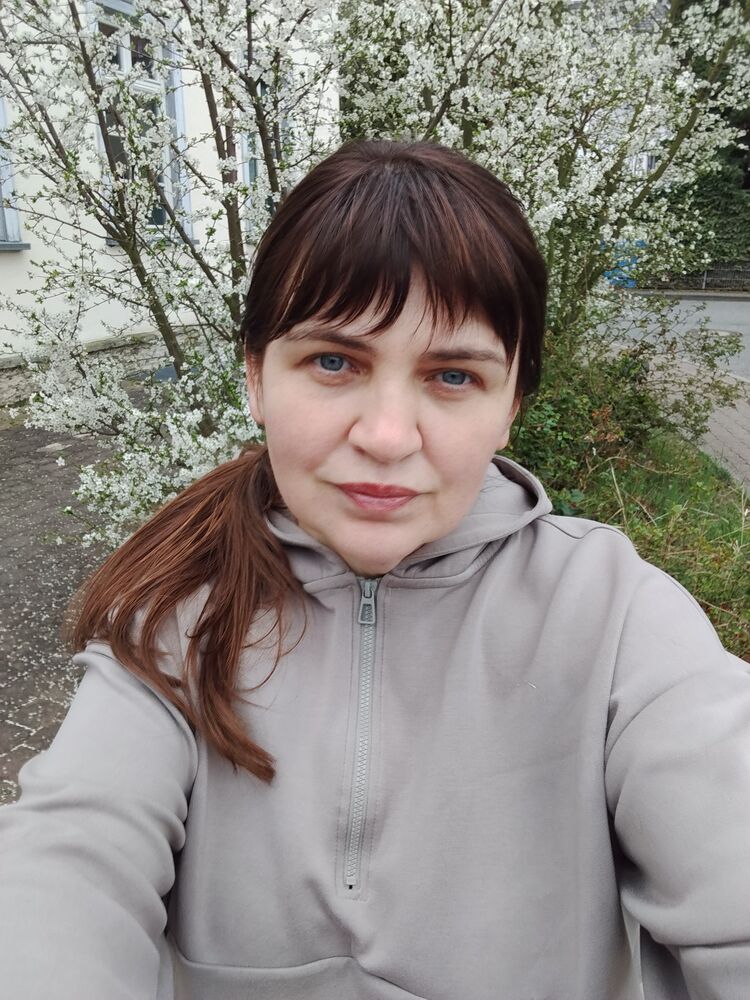 ���� 56077215 ������� Alla, 42 ����, ���� ���������� � Wiesbaden