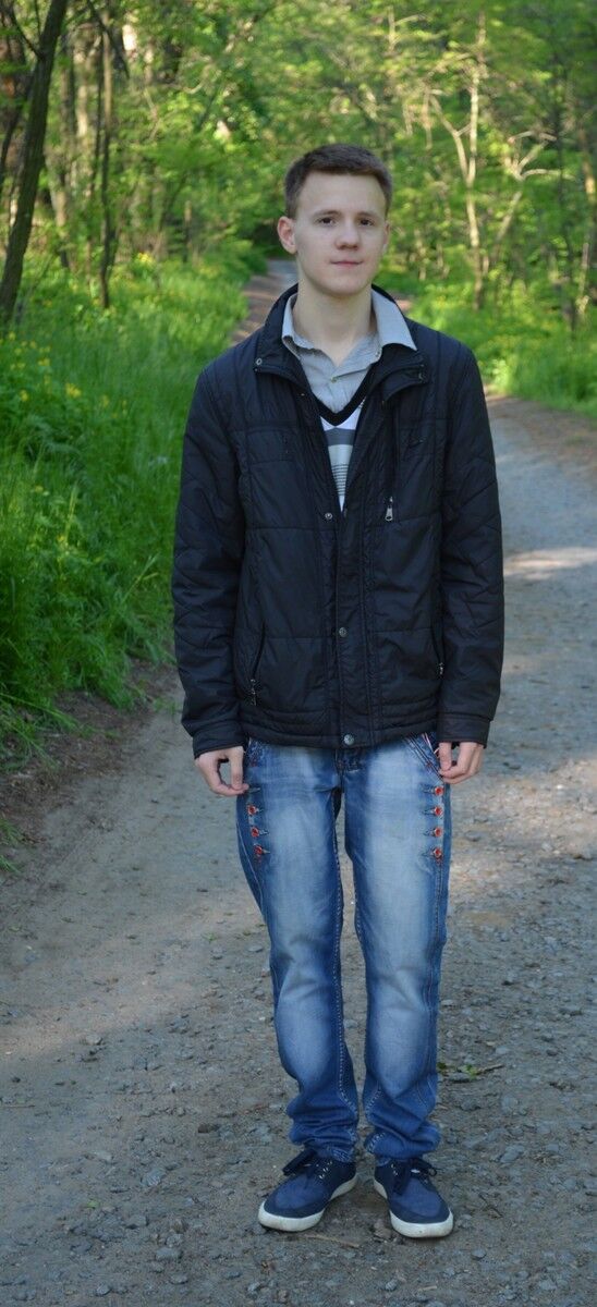  9303855  Vlad, 27 ,     