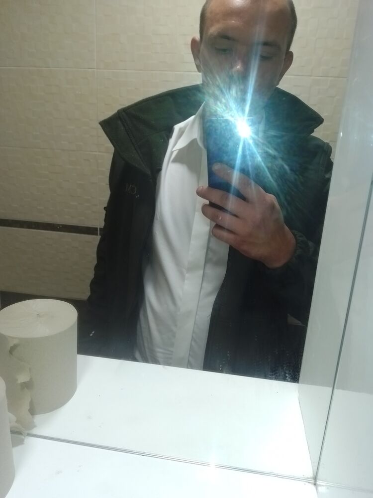  ,   Yaroslav, 28 ,   ,   , c , 