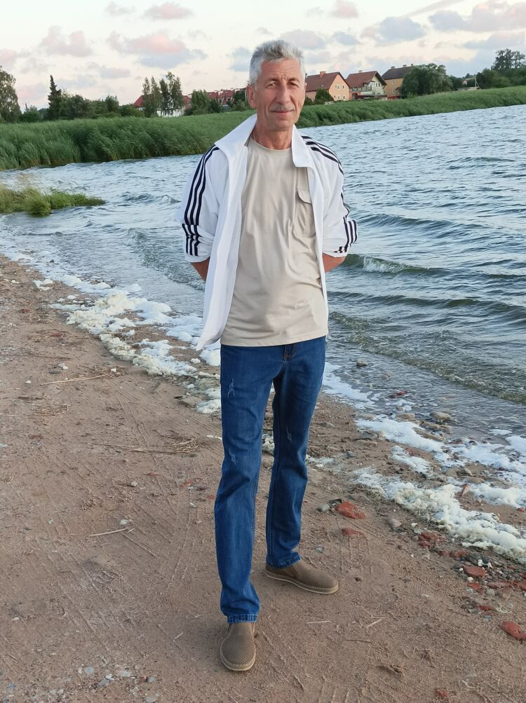 34072665  Gleb, 60 ,    