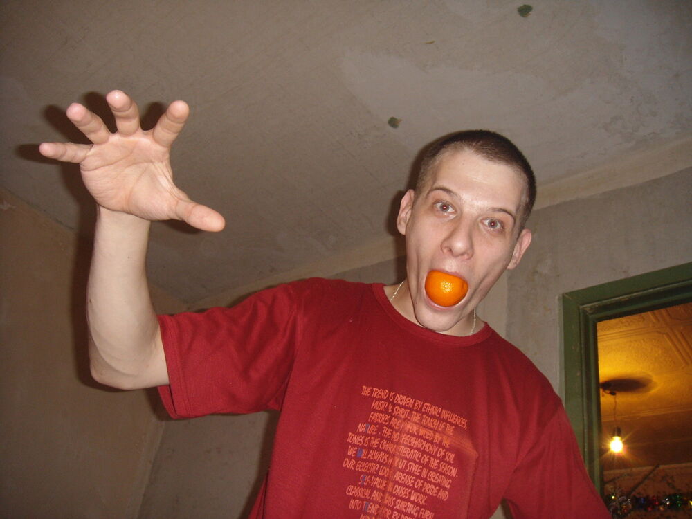  ,   Vasek, 39 ,  