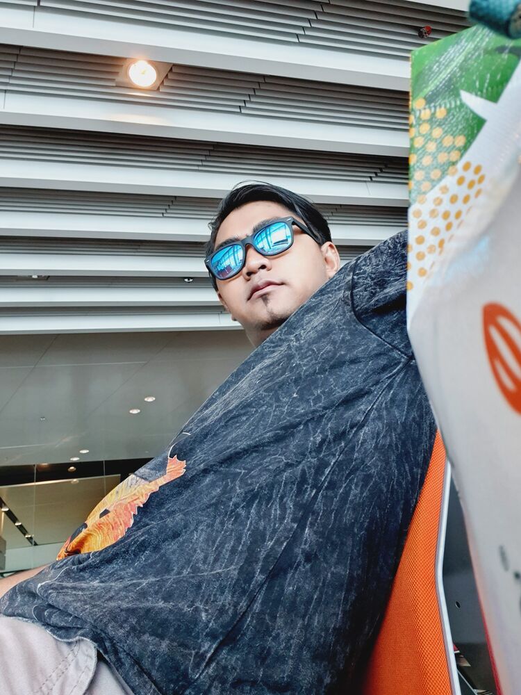  Salatiga,   Dwinsky, 29 ,   ,   