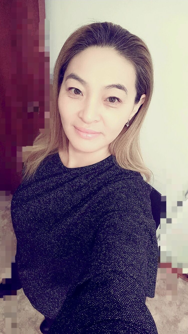  ,   Zulfia, 45 ,   