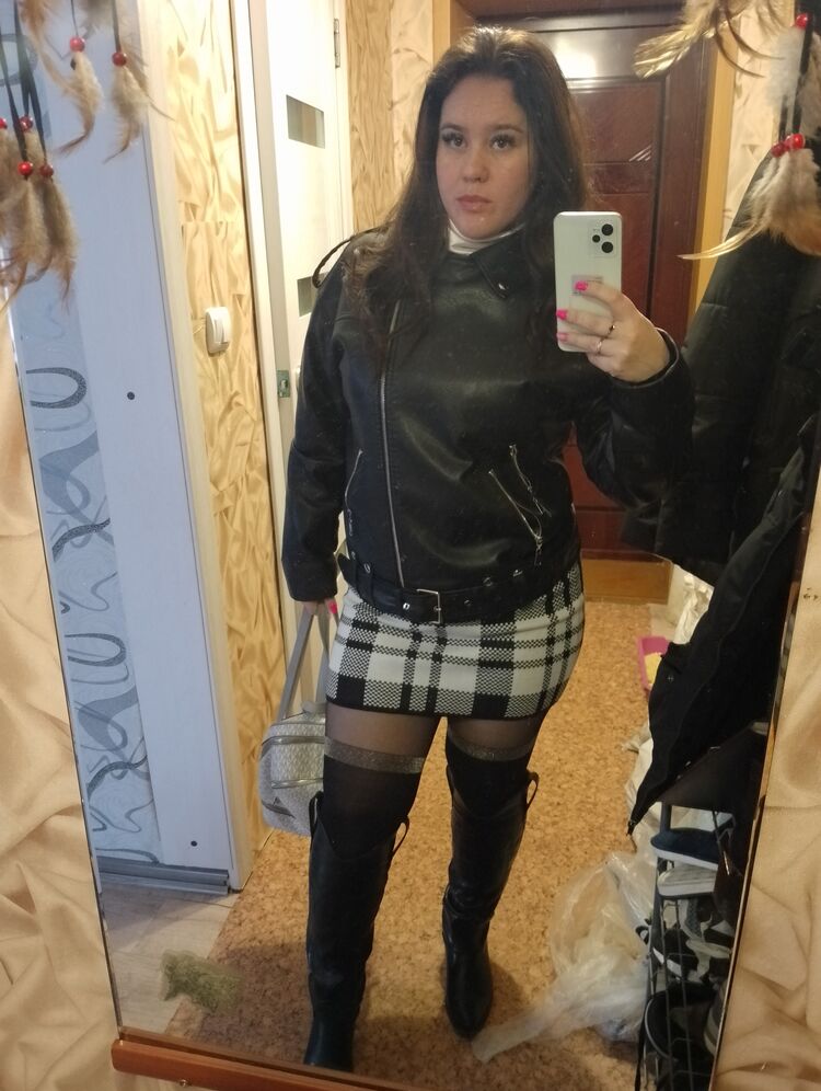  42380645  , 33 ,    