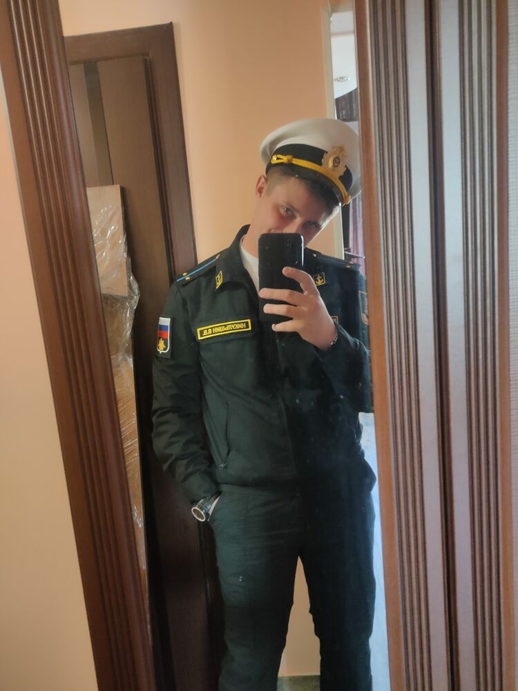  43364725  , 27 ,    