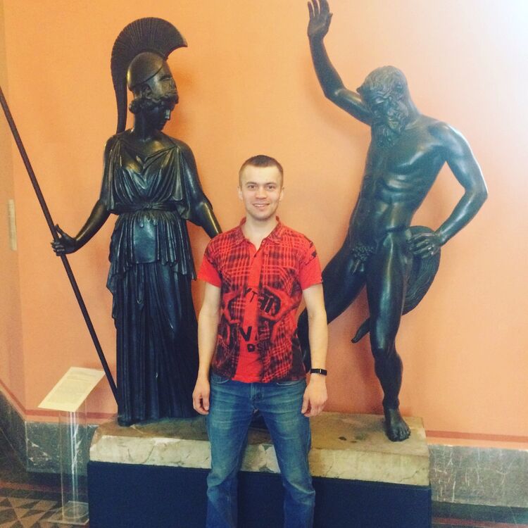  15487815  Maksim, 31 ,    