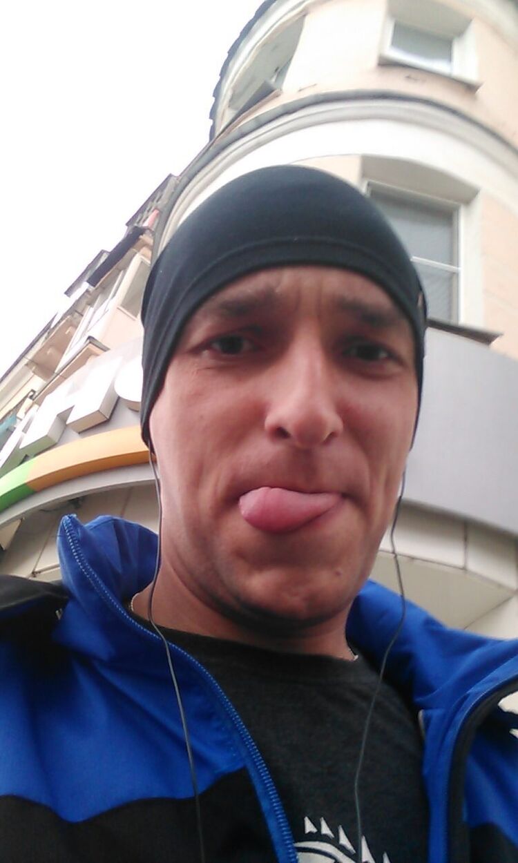  49923895  RUSSSLAN, 40 ,    