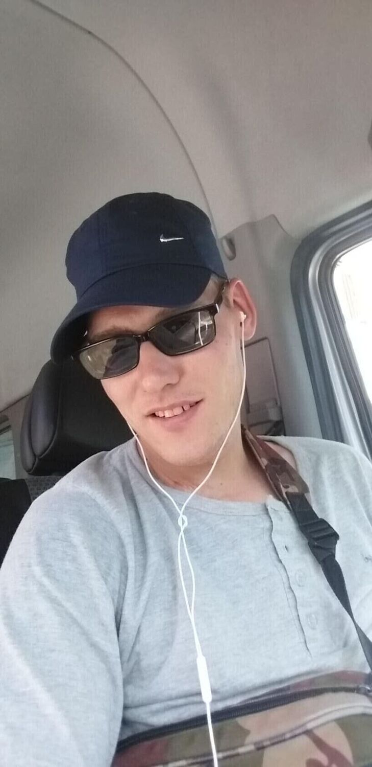  36104915  Vitalik, 39 ,    