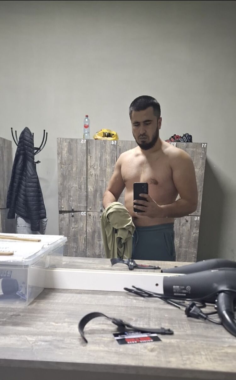  ,   Javani, 32 ,   ,   