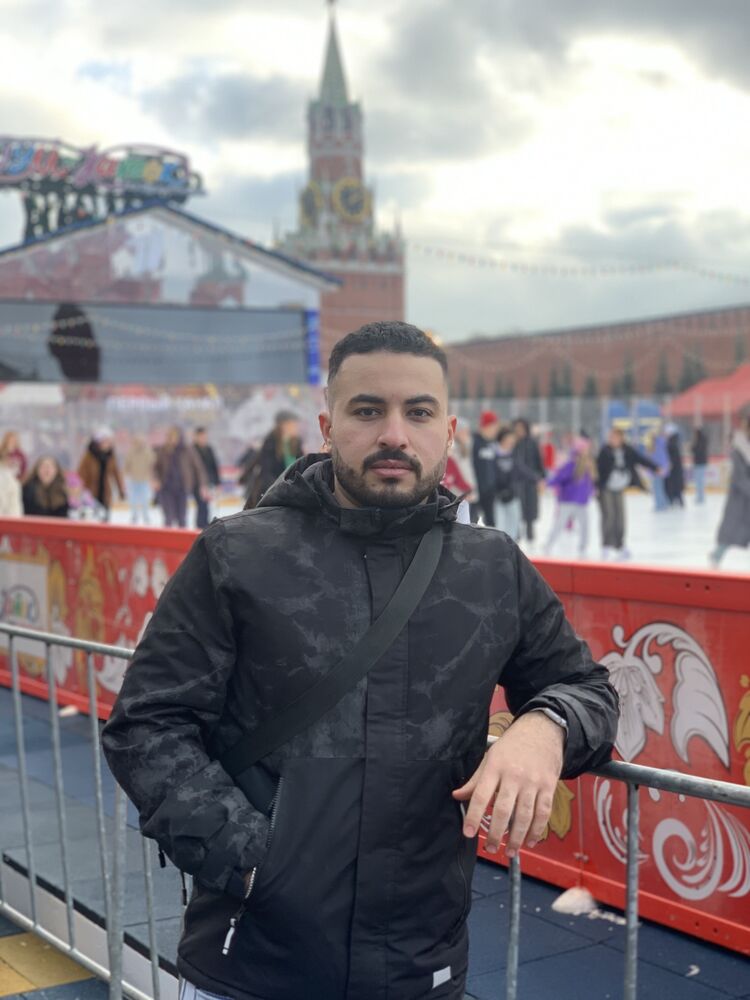  49807445  Ali, 24 ,    Sausalito