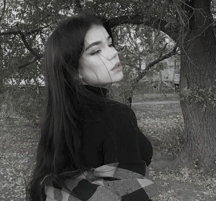  32887215  Julia, 22 ,    Praha