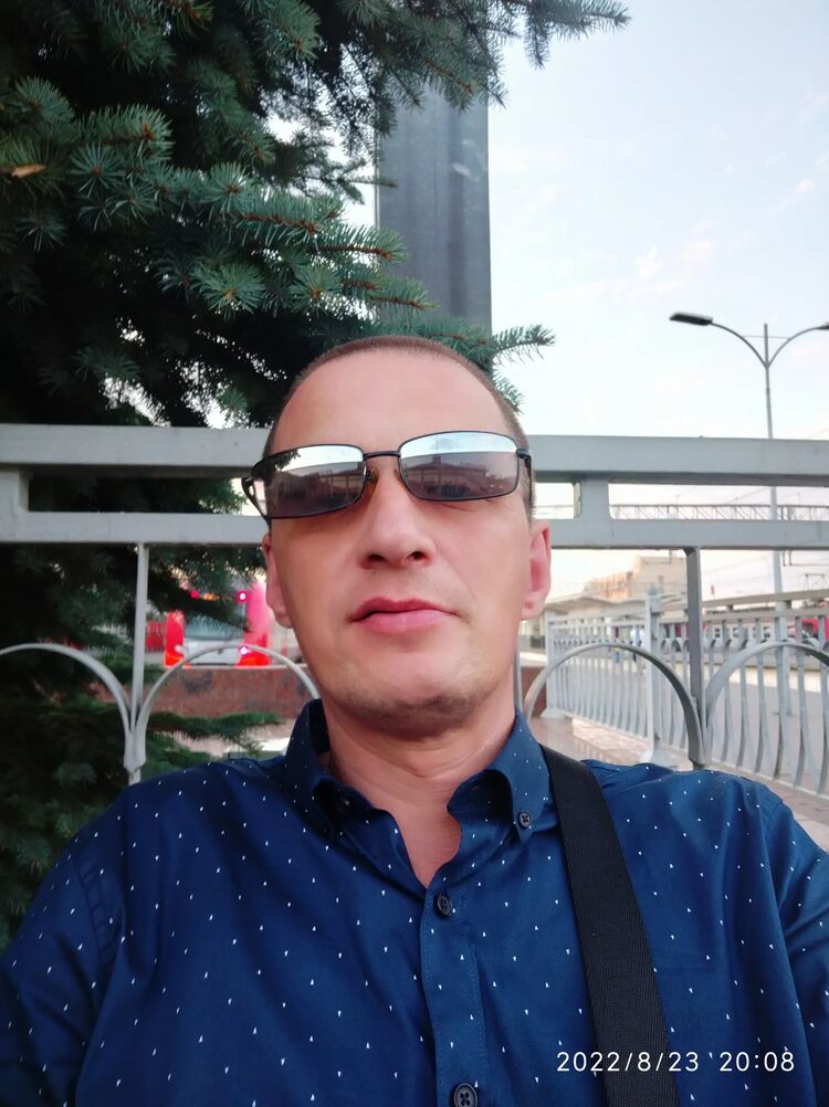  51398485  Nikolai, 49 ,    -