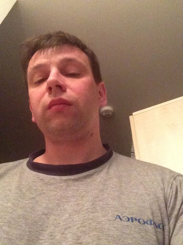  7439215  Oleg, 42 ,    