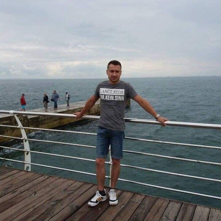  20463015  Bunisor, 44 ,    