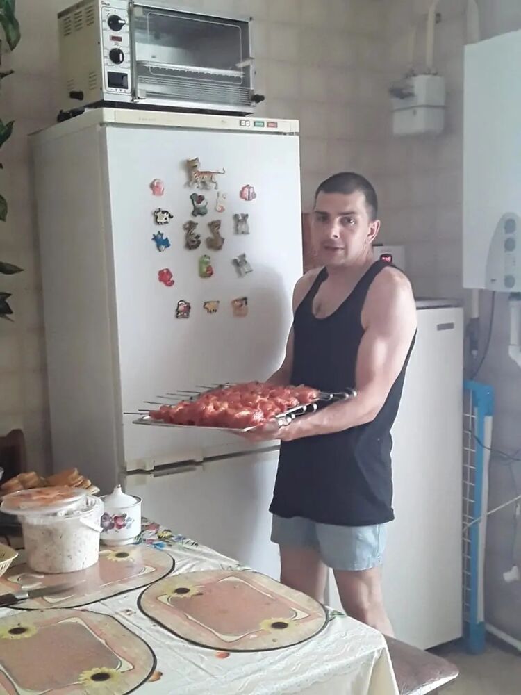 53015695  , 40 ,    