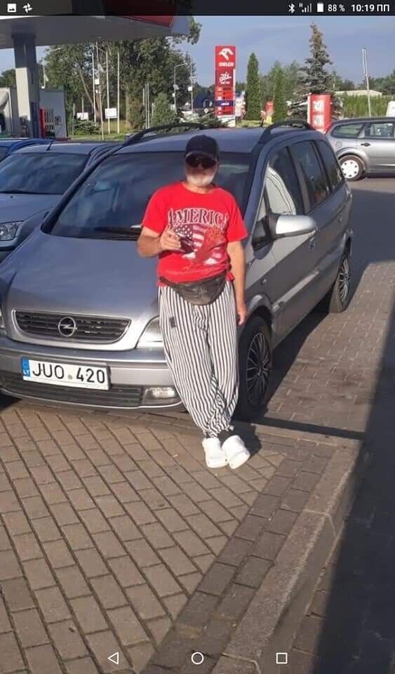  22430955  , 52 ,    