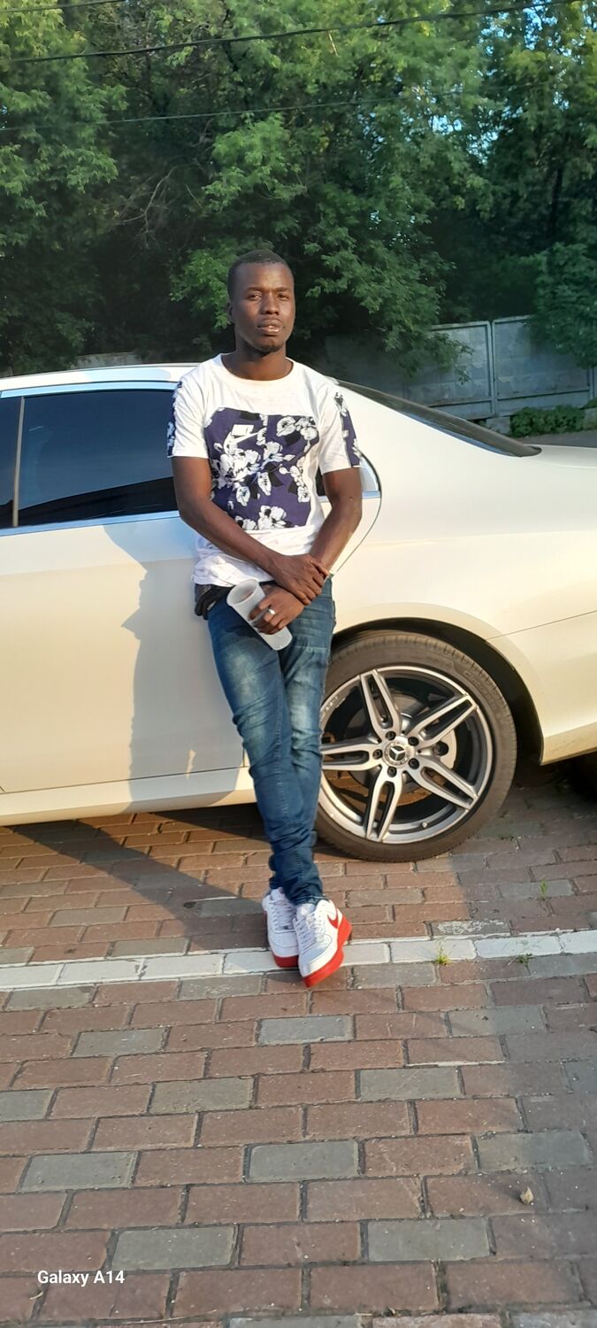  44826505  Dinning, 34 ,    